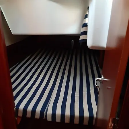 Båthotell Erima Puerto Calero