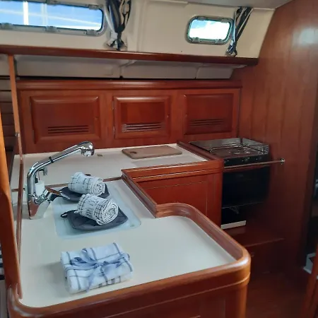 Erima Båthotell Puerto Calero