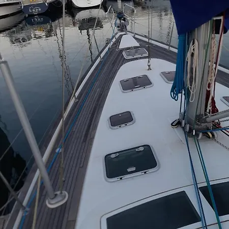 Erima Båthotell Puerto Calero