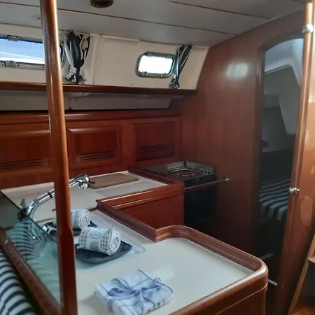 Erima Botel