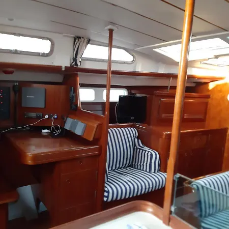 Erima Botel *